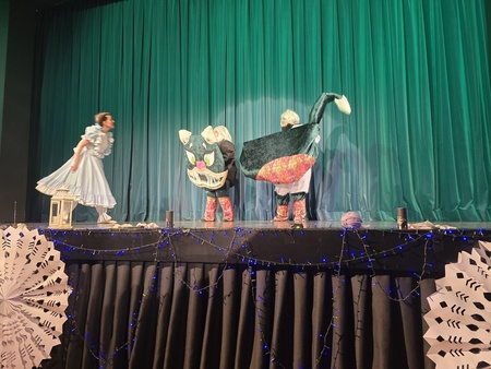 Alica in čarobno novoletno zrcalo (1)